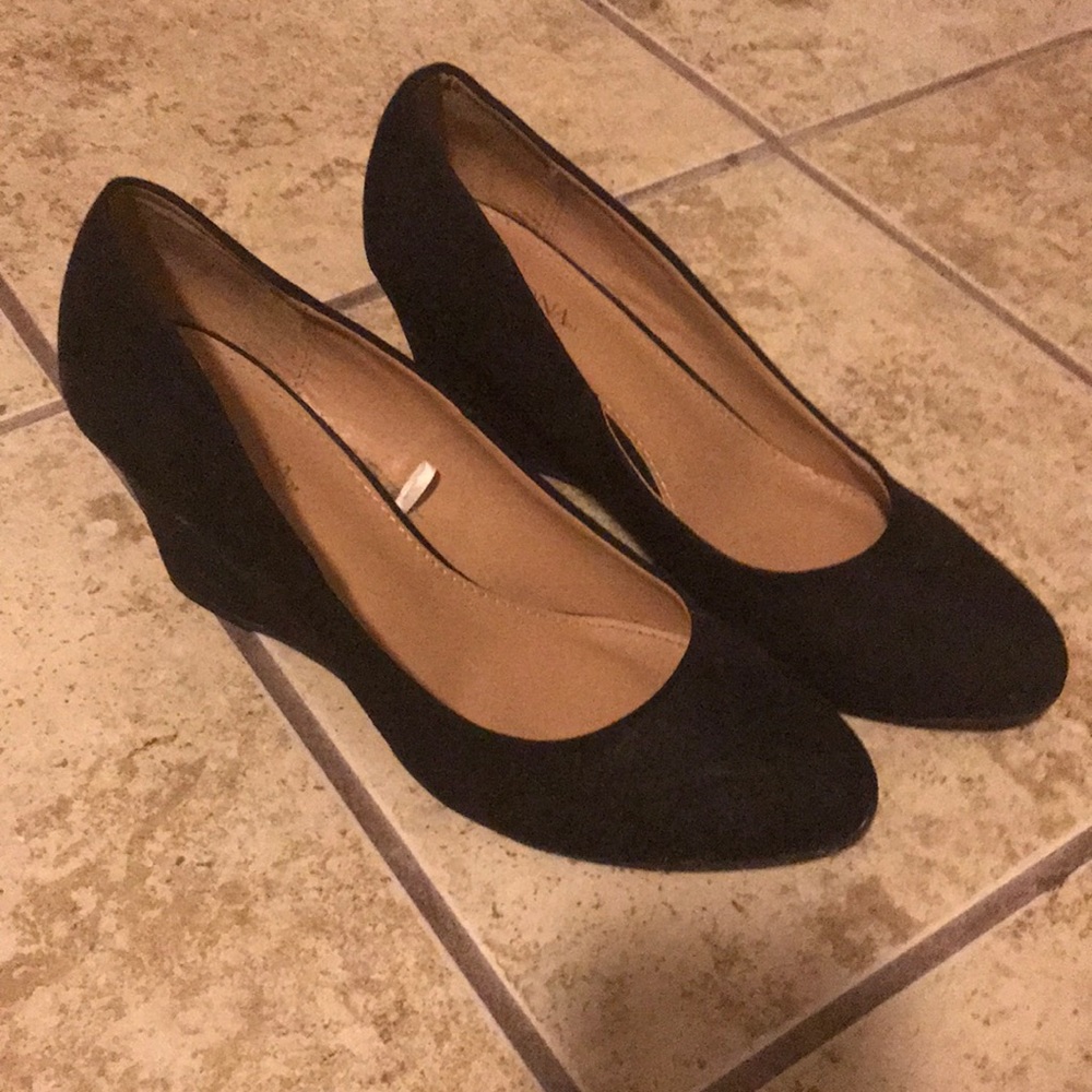 Black velvet wedge heels